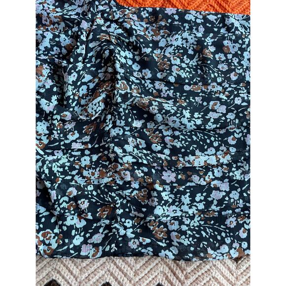 Lulus NWOT Black Floral Print Ruched Cropped Long Sleep Top sz XL - Picture 5 of 9